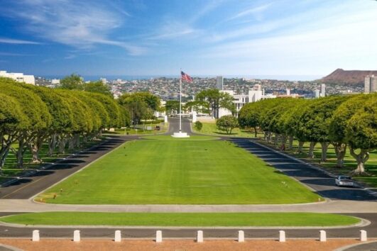Kauai to Oahu: Arizona Memorial Pearl Harbor and Historic Honolulu City Tour (3K)